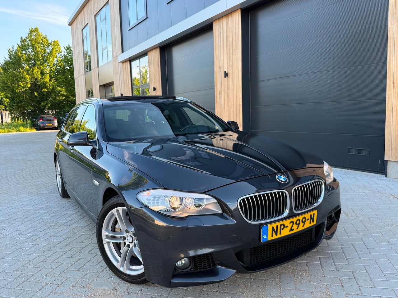 BMW 5-serie Touring - 535d XDrive M-PAKKET (dec-2012) 313PK|PANO|LEER|XENON|VOL - AutoWereld.nl