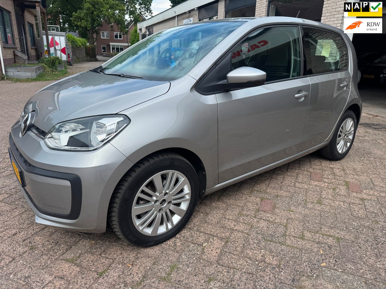 Volkswagen Up! - 1.0 BMT move up! AIRCO ORG 124819 KM NAP,NW APK!,NW BANDEN VOOR,NW REMBLOK EN SCHIJVEN - AutoWereld.nl