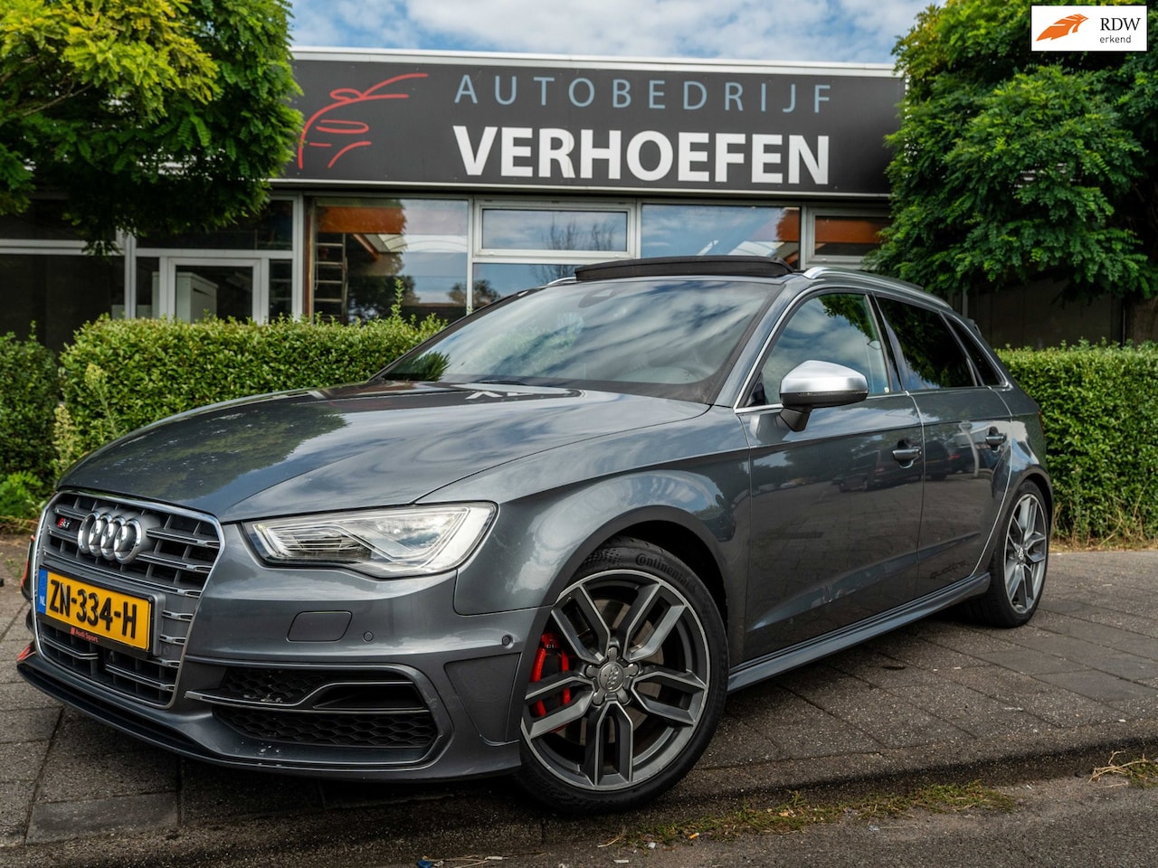 Audi A3 Sportback - 2.0 TFSI S3 QUATTRO | RS ZETELS | PANORAMADAK | B&O AUDIO | APPLE CARPLAY | PARKEERCAMERA - AutoWereld.nl