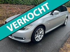 BMW 3-serie Touring - 318i AUTOMAAT met oa: Trekhaak, Pdc v+a, Cruisecontrol, Climate control, Regensensor, Extr