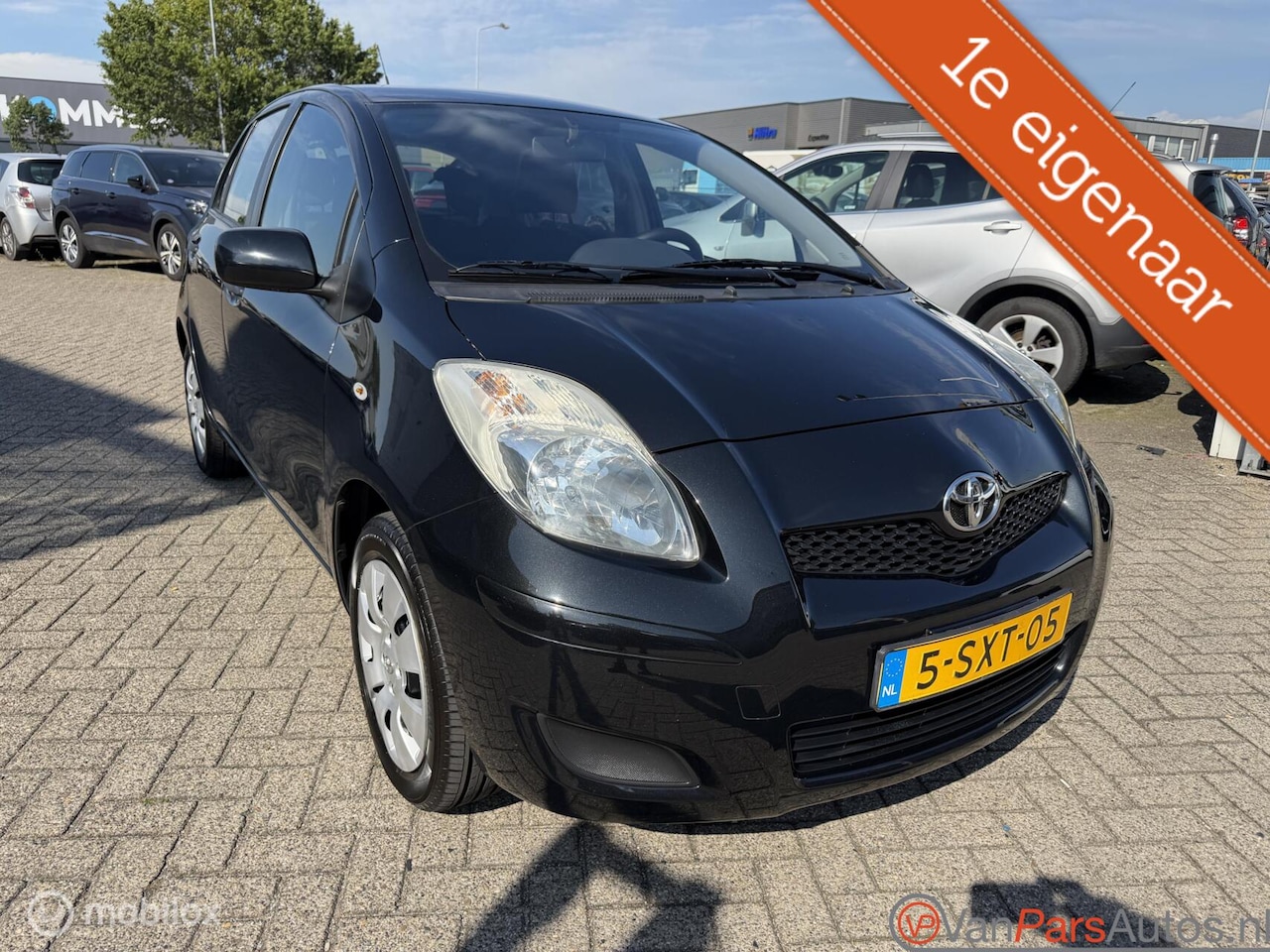 Toyota Yaris - 1.0 VVTi Acces 1.0 VVTi Acces,Airco,Trekhaak,5drs,1e eigenaar! - AutoWereld.nl