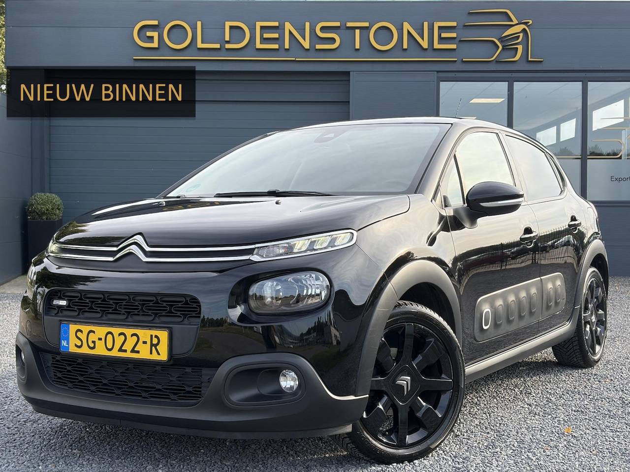 Citroën C3 - 1.2 PureTech Shine ✓2e Eigenaar✓Camera✓Carplay✓Navi✓Trekhaak✓Pdc✓Clima✓Cruise✓17''Lm velge - AutoWereld.nl