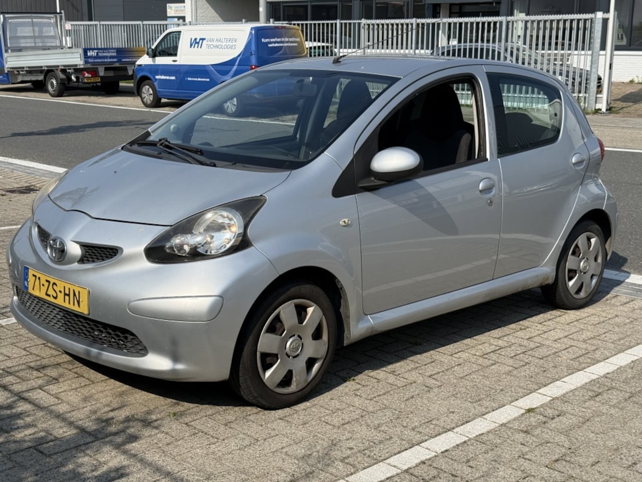 Toyota Aygo - 1.0 Benzine 5 Deurs New APK - AutoWereld.nl