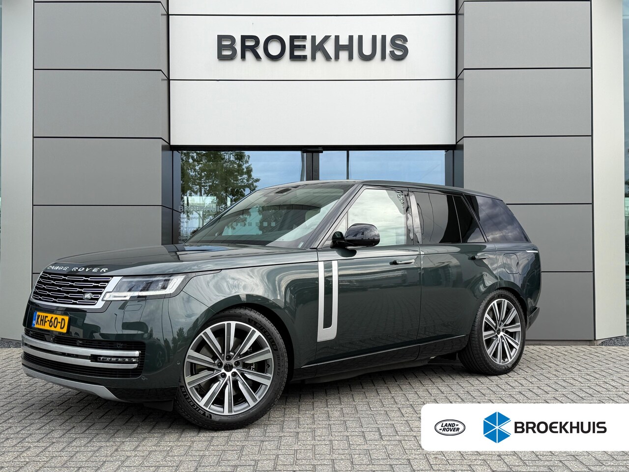 Land Rover Range Rover - P550e Autobiography PHEV | Vierwielsturing | Lederen hemel | Koelbox | El.trekhaak | Merid - AutoWereld.nl