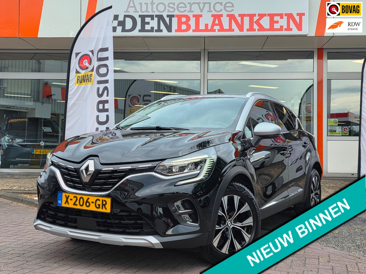 Renault Captur - 1.0 TCe 90 techno BJ.2023 / Groot Navi / Camera / Half Leer / 17"Lmv / Trekhaak !! - AutoWereld.nl