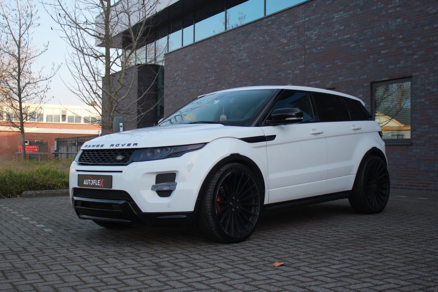 Land Rover Range Rover Evoque - 2.0 Si 4WD Prestige 2.0 Si 4WD Prestige - AutoWereld.nl