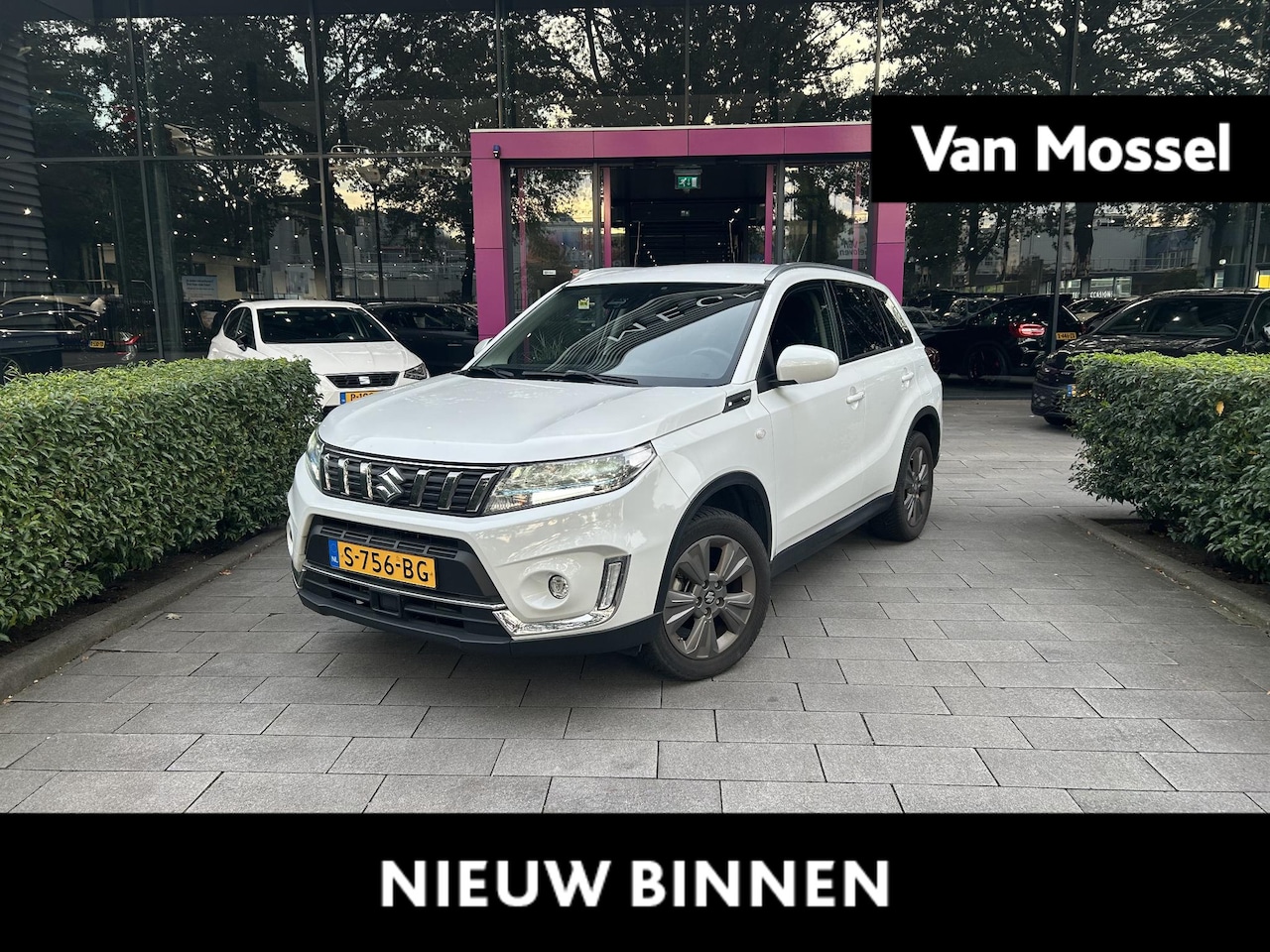Suzuki Vitara - 1.5 Hybrid Select | WORDT VERWACHT | - AutoWereld.nl