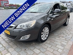 Opel Astra Sports Tourer - 1.4 Turbo Cosmo navigatie airco/ecc apk