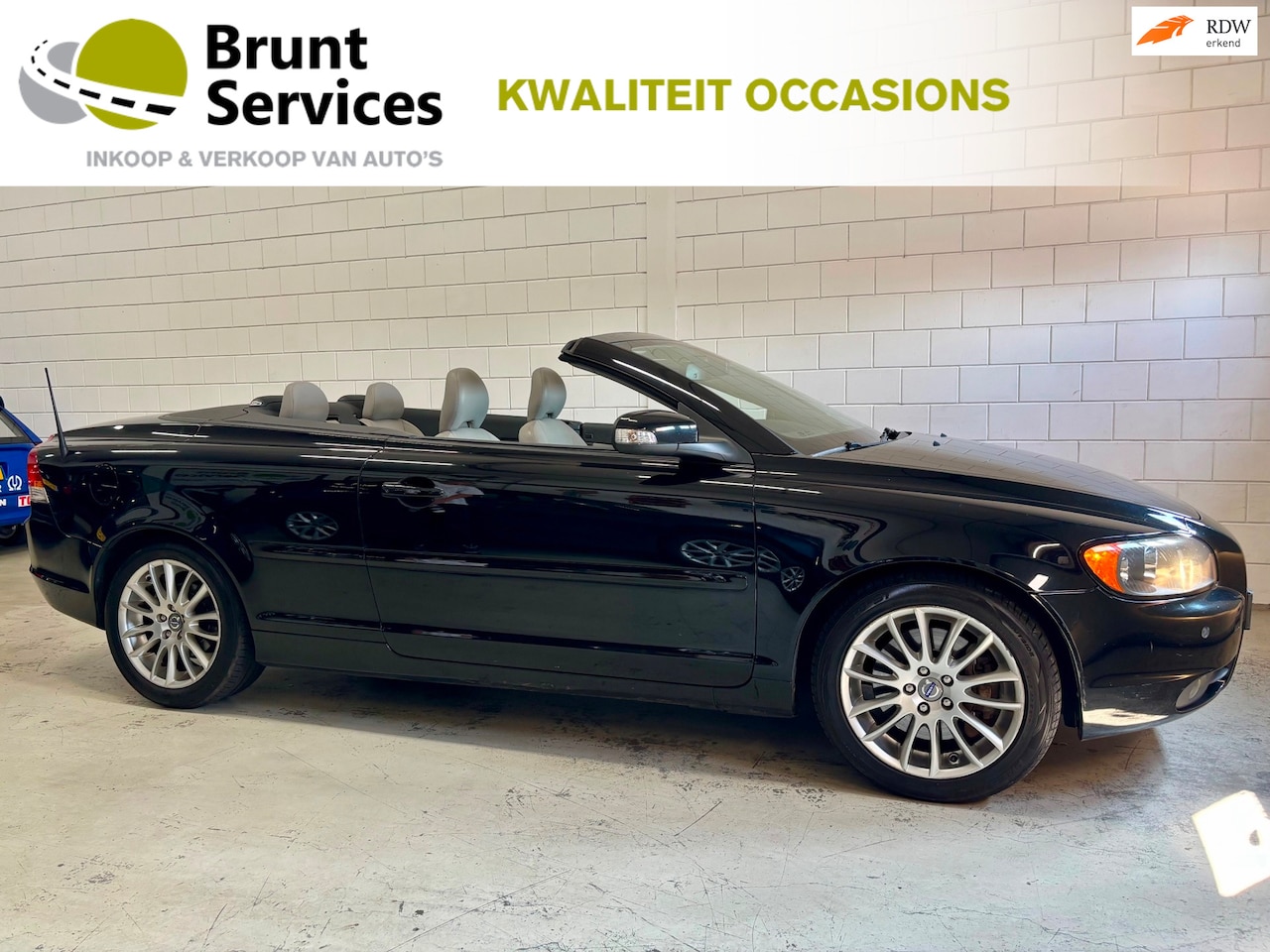 Volvo C70 Convertible - 2.4 Momentum Bj.08|Leder|Pdc|Airco|Onderhouden !! - AutoWereld.nl