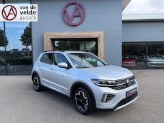 Volkswagen T-Cross - 1.5 TSI 150pk DSG R-Line | Camera | Trekhaak | Dode hoek | Navi | IQ light | Rijklaar incl