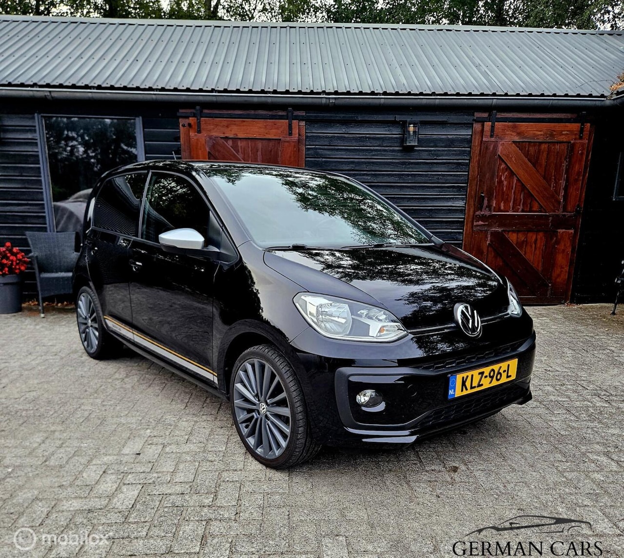Volkswagen Up! - UP Savana GOLD Edition FACELIFT - AutoWereld.nl