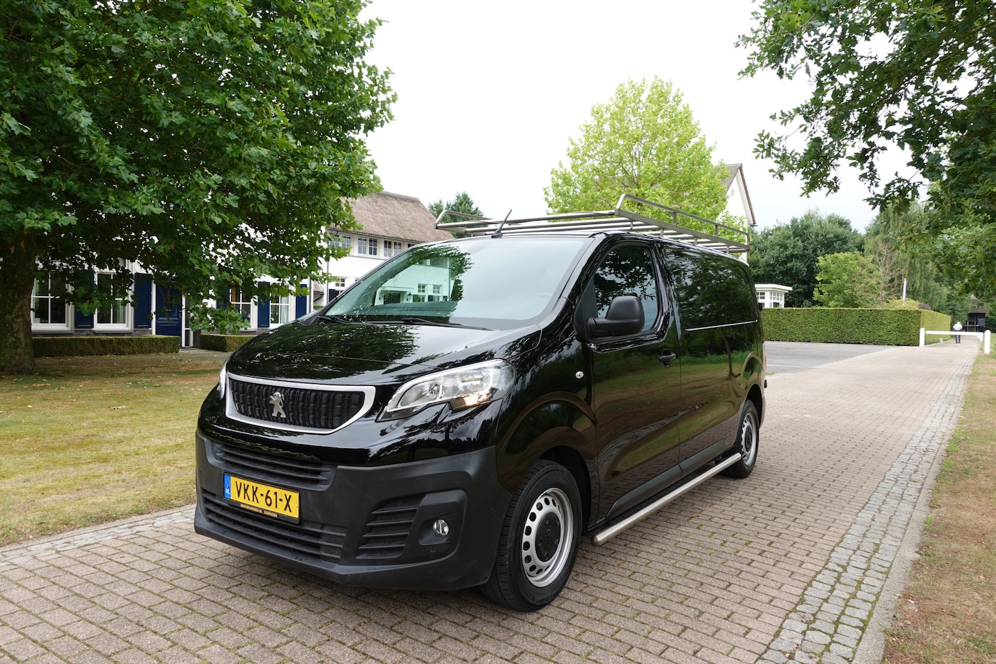 Peugeot Expert - 2.0 BlueHDI 120 Standard Premium | Trekhaak | Camera | CarPlay | Imperiaal | Cruise Contro - AutoWereld.nl