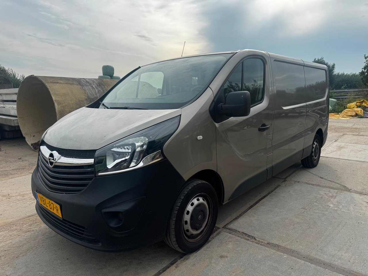 Opel Vivaro - 1.6 CDTI L2H1 Edition *export* 140.000km NAP * 3 sleutels* boekjes - AutoWereld.nl