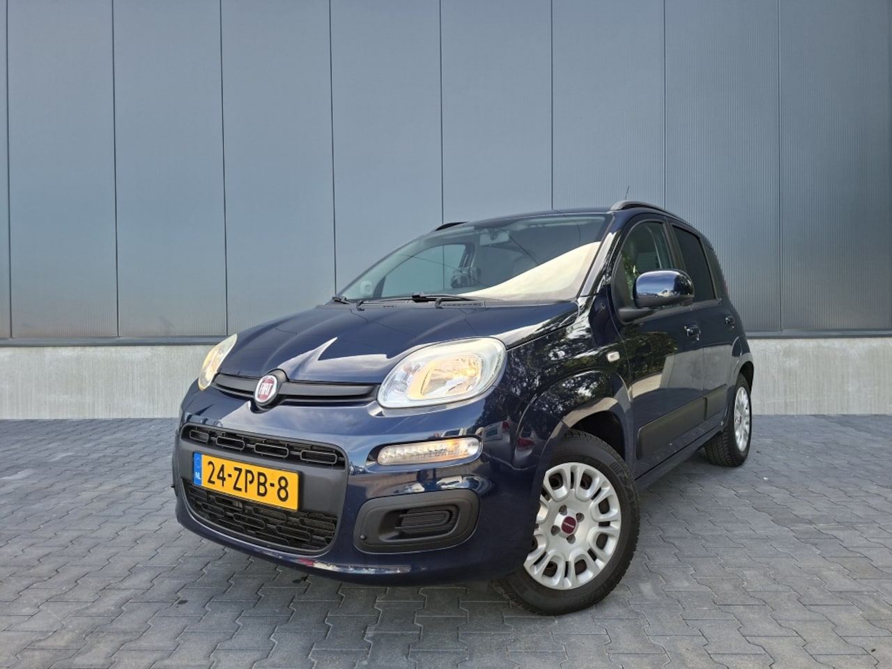 Fiat Panda - 0.9 TwinAir Lounge | Airco | Navigatie | NAP | Zuinige auto | - AutoWereld.nl