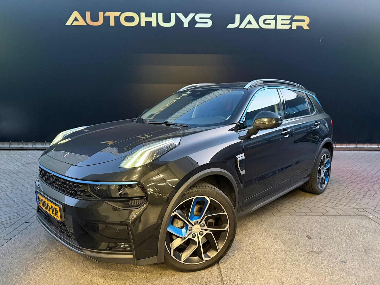 Lynk & Co 01 - 1.5 Pano 360 Memory Carplay Hybride Automaat - AutoWereld.nl