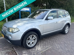 BMW X3 - XDrive25i High Executive | bomvol opties | Automaat | 4WD| Panorama