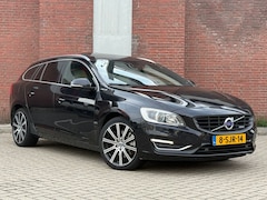 Volvo V60 - 2.4 D6 AWD Plug-In Hybrid Summum|R-DESIGN||5 CIL|FULL-OPTIONS|