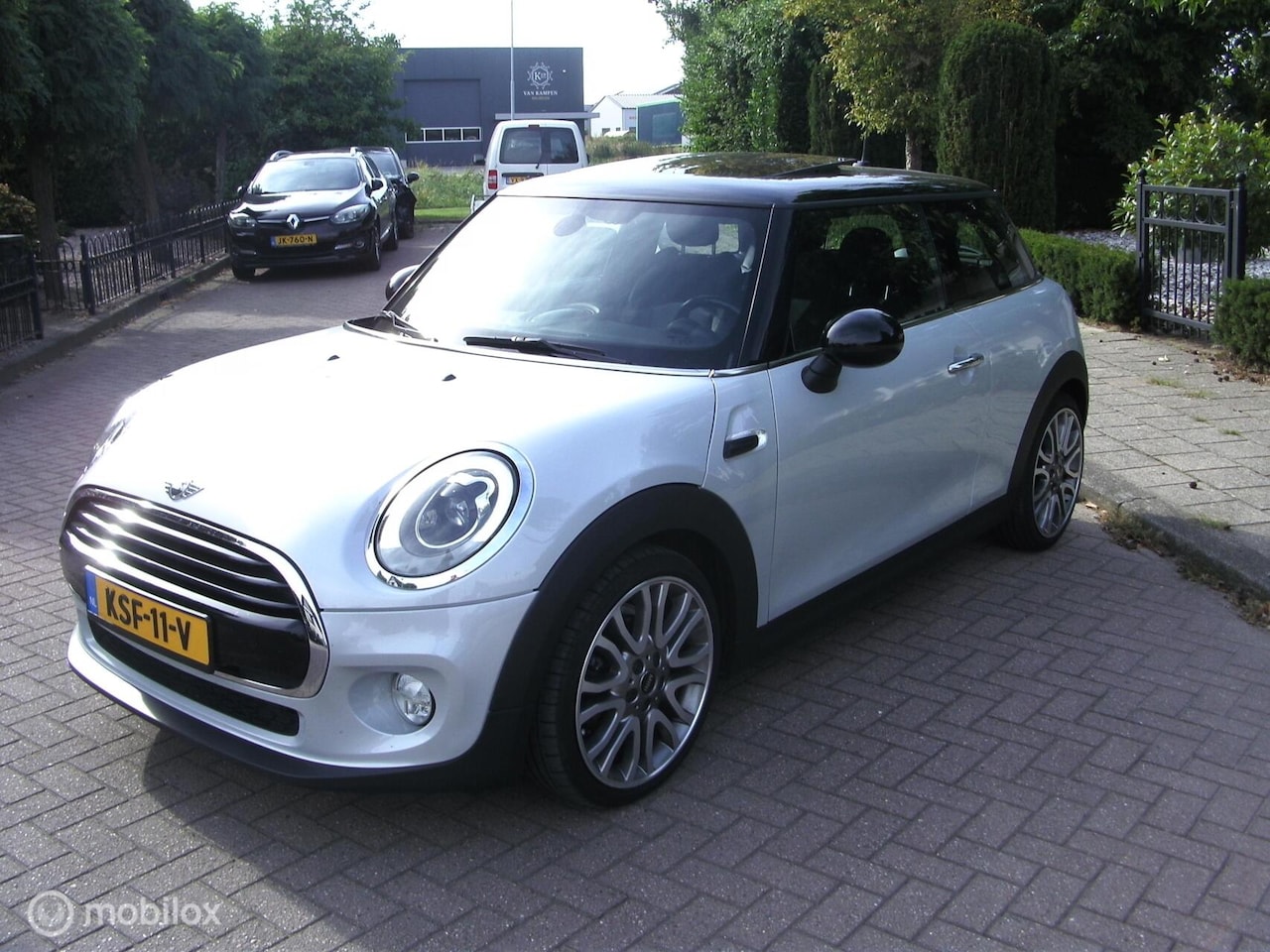 MINI 3-Deurs - 1.5 Cooper D 98407 KM NAP BOEKJES KOMPLEET - AutoWereld.nl