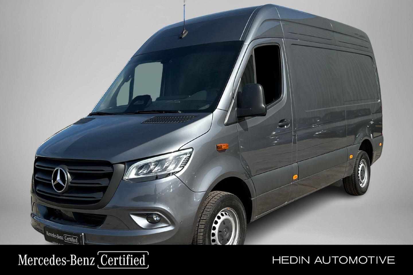 Mercedes-Benz Sprinter - 317 Diesel Automaat L2/H2 RWD Pro | Parkpilot | Stoelverwarming | Airco | Dodehoekassisten - AutoWereld.nl