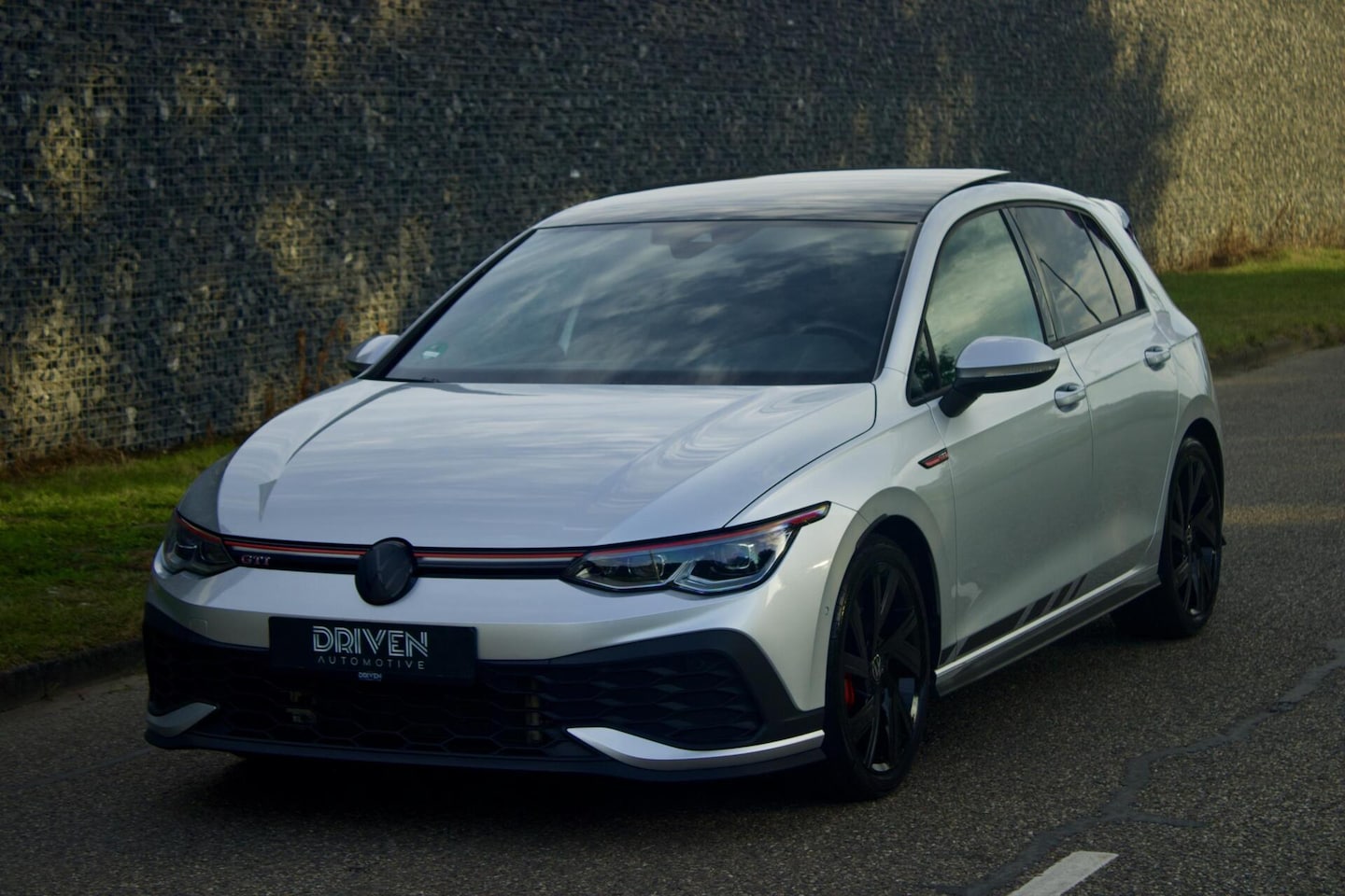 Volkswagen Golf - 8 GTI Clubsport|Special- Pano - H/K - Reflex - AutoWereld.nl