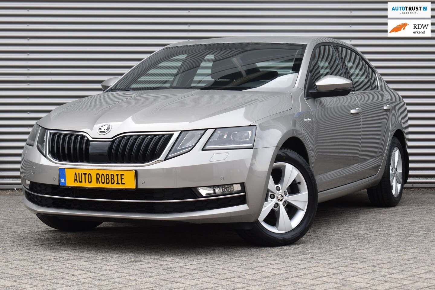 Skoda Octavia - L&K 1.5 TSI 150-PK DSG, Airco, Navi, Cruise, Cruise, Trekhaak. - AutoWereld.nl