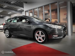 Ford Focus Wagon - 1.0 turbo PDC NIEUWE DISTRIBUTIERIEM CLIMA WINTERBANDEN