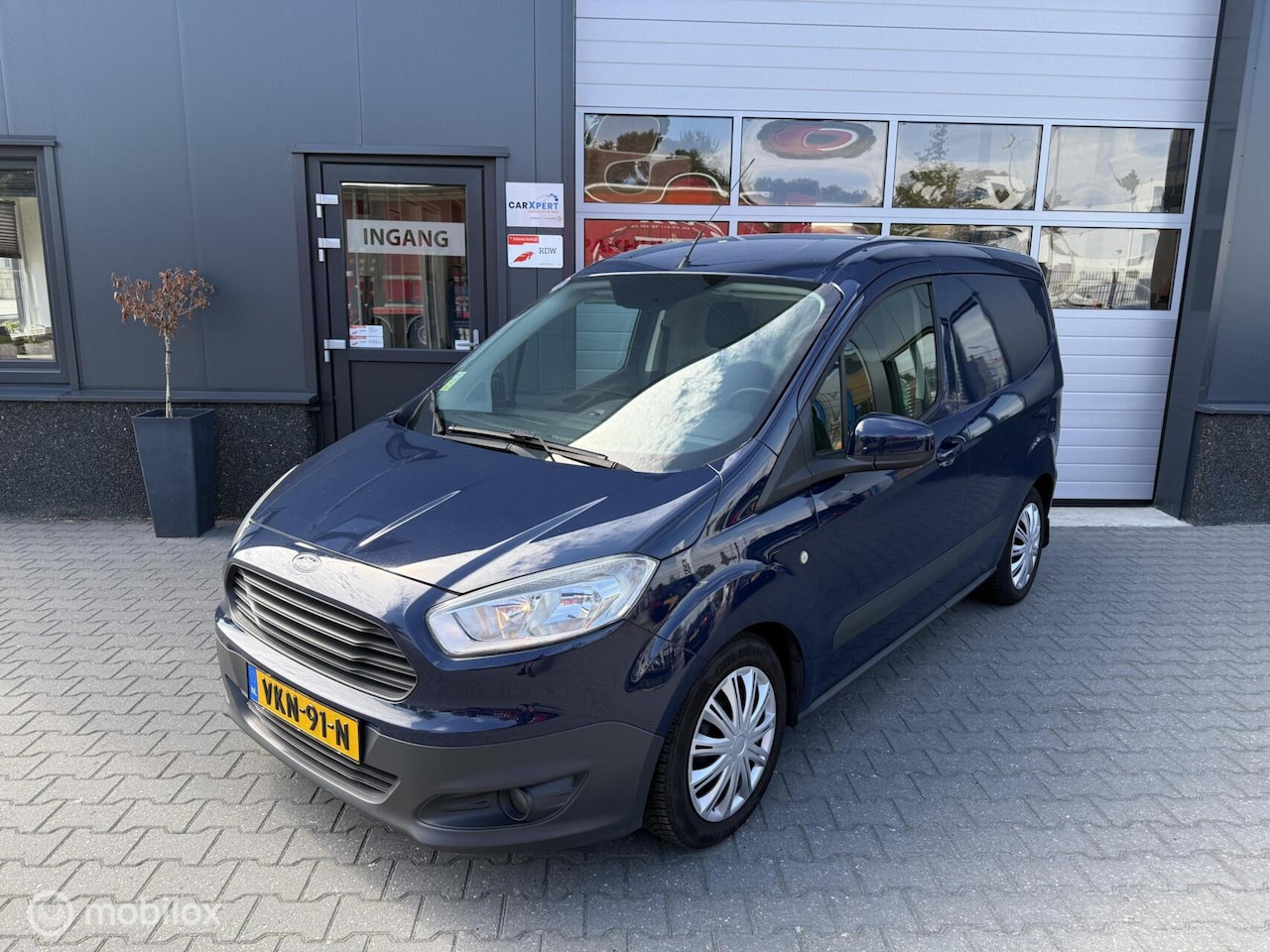 Ford Transit Courier - 1.5 TDCI Trend / Marge - AutoWereld.nl