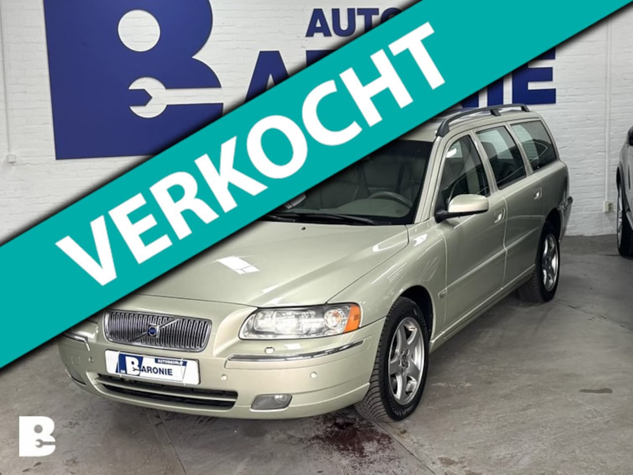 Volvo V70 - 2.5T AWD Summum 3 maanden garantie - AutoWereld.nl