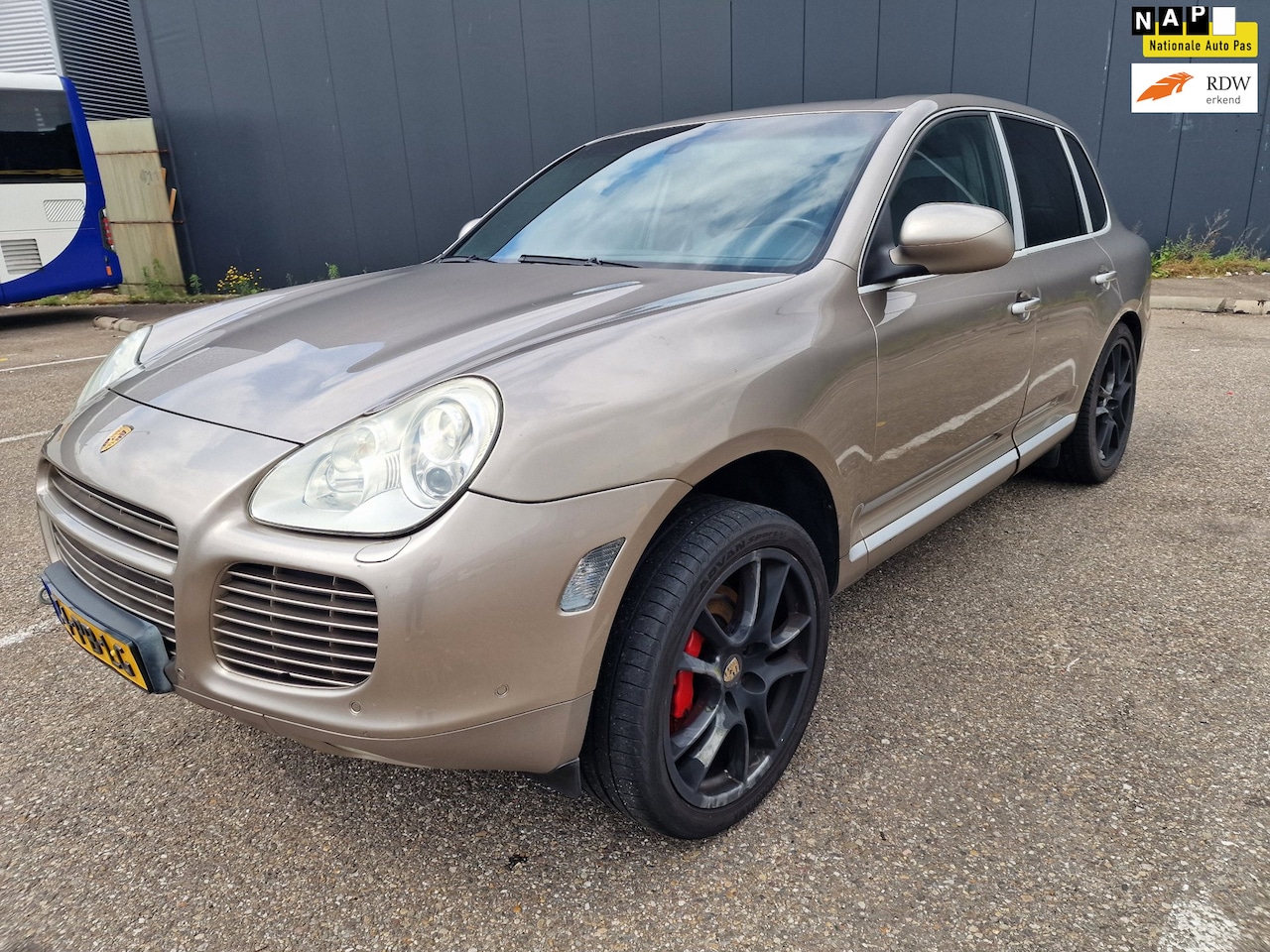 Porsche Cayenne - 4.5 Turbo 4.5 Turbo, MOTOR ROOKT BLAUW, Inruil mogelijk. - AutoWereld.nl
