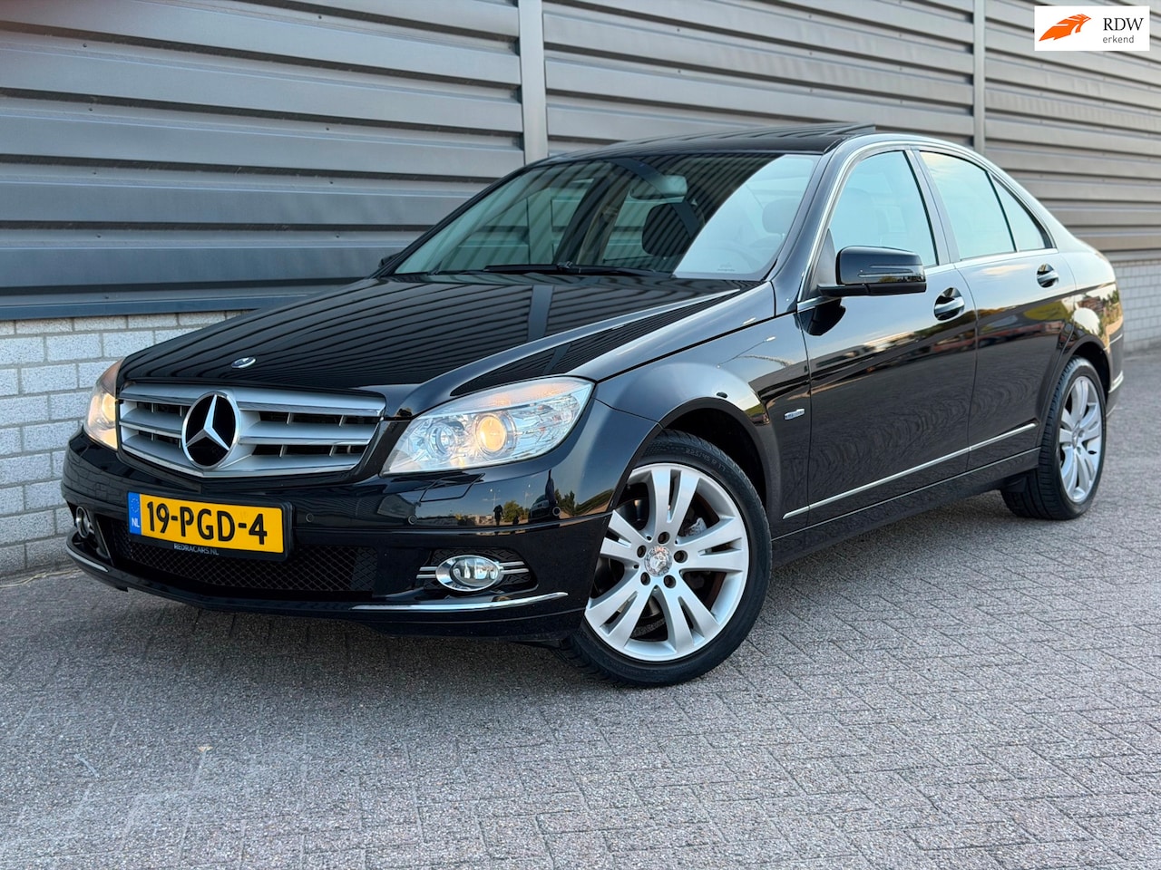 Mercedes-Benz C-klasse - 250 CGI BlueEFFICIENCY Xeno Schuifdak Trekhaak - AutoWereld.nl