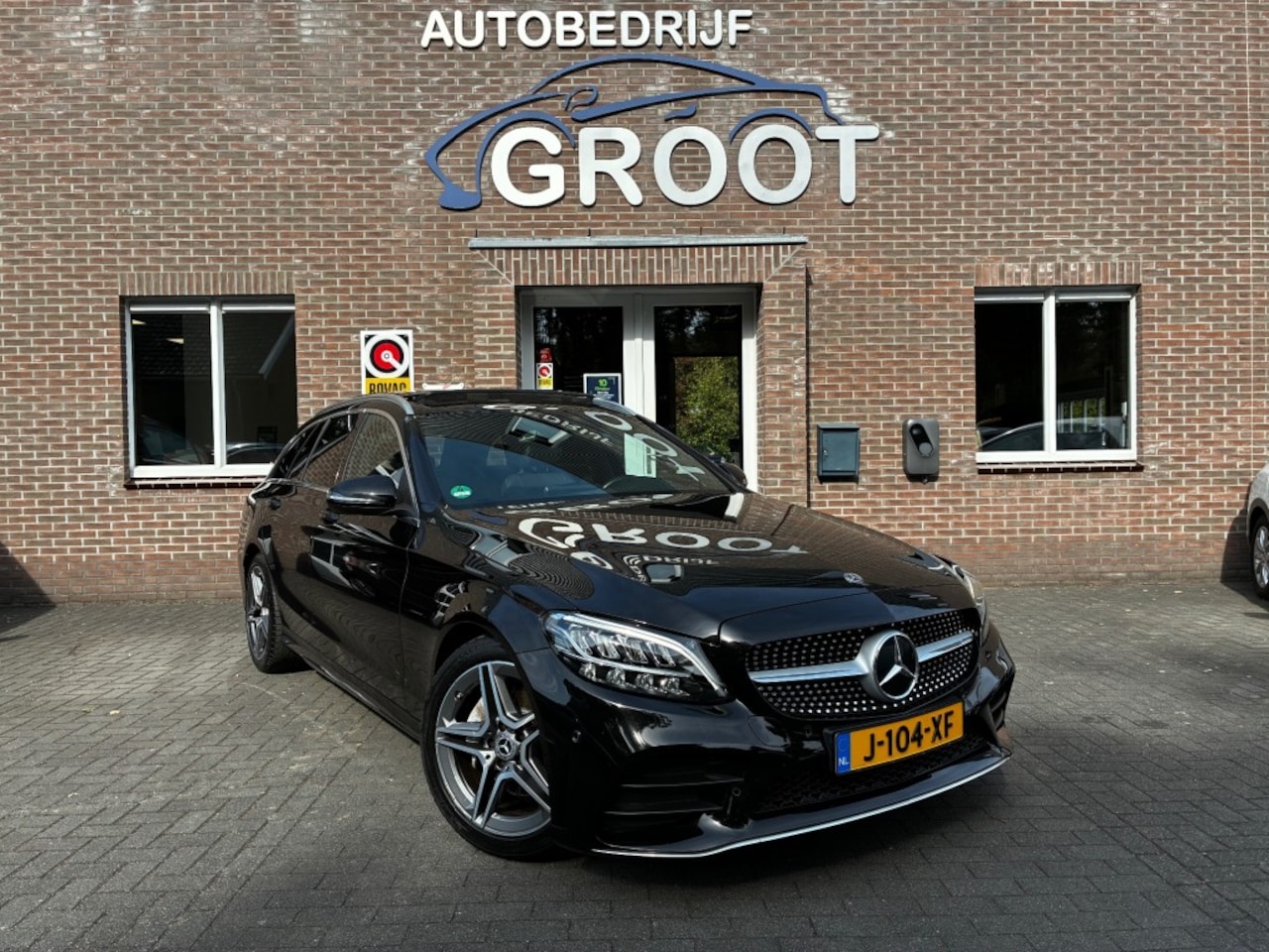 Mercedes-Benz C-klasse - 184PK AMG! VIRTUAL/AFN.TREKHAAK/PANO.DAK - AutoWereld.nl