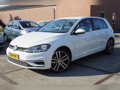 Volkswagen Golf - 1.0 TSI / DSG / Carplay / Cruise Cntrl