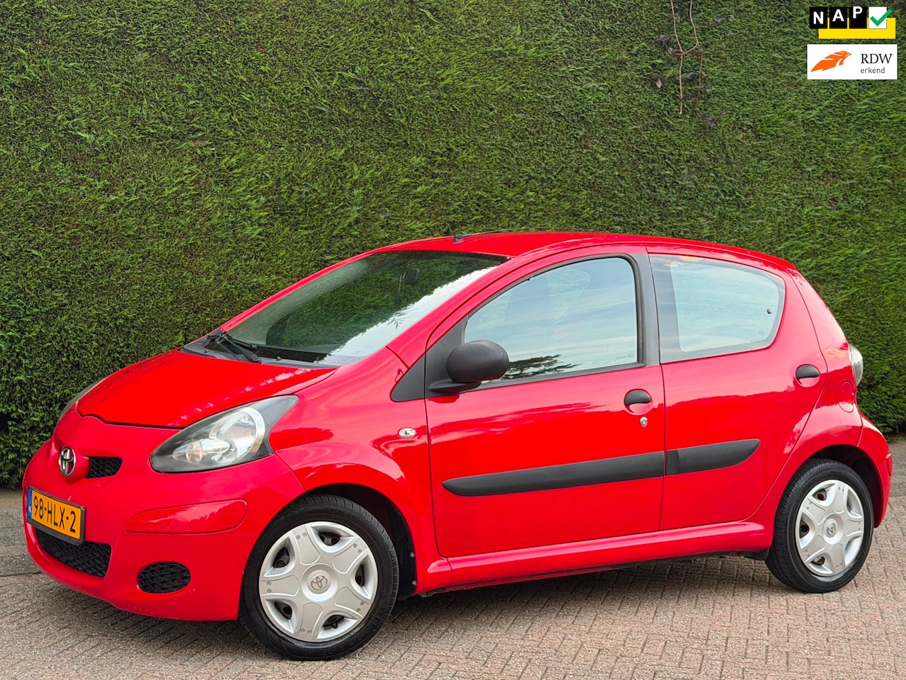Toyota Aygo - 1.0-12V Access RIJDGOED/5DRS/INRUILER/APK 4-27 - AutoWereld.nl