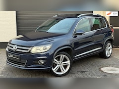 Volkswagen Tiguan - 1.4 TSI R-Line | Pano | Xenon | Navi | Stoelverw. | PDC | Trekhaak | DSG