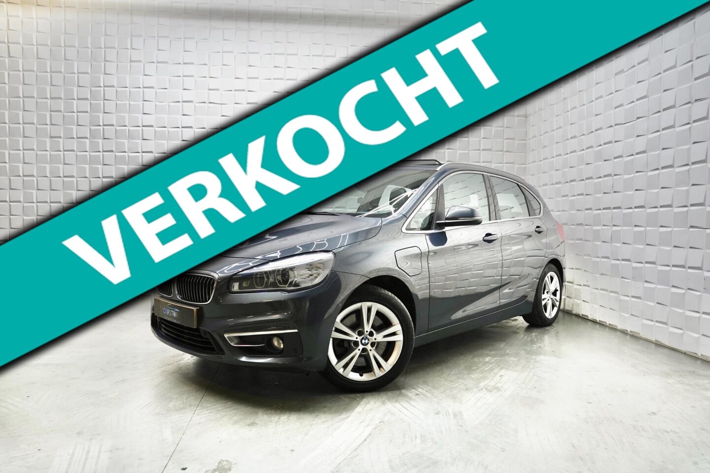 BMW 2-serie Active Tourer - 225xe Centennial High Executive PANO - AutoWereld.nl