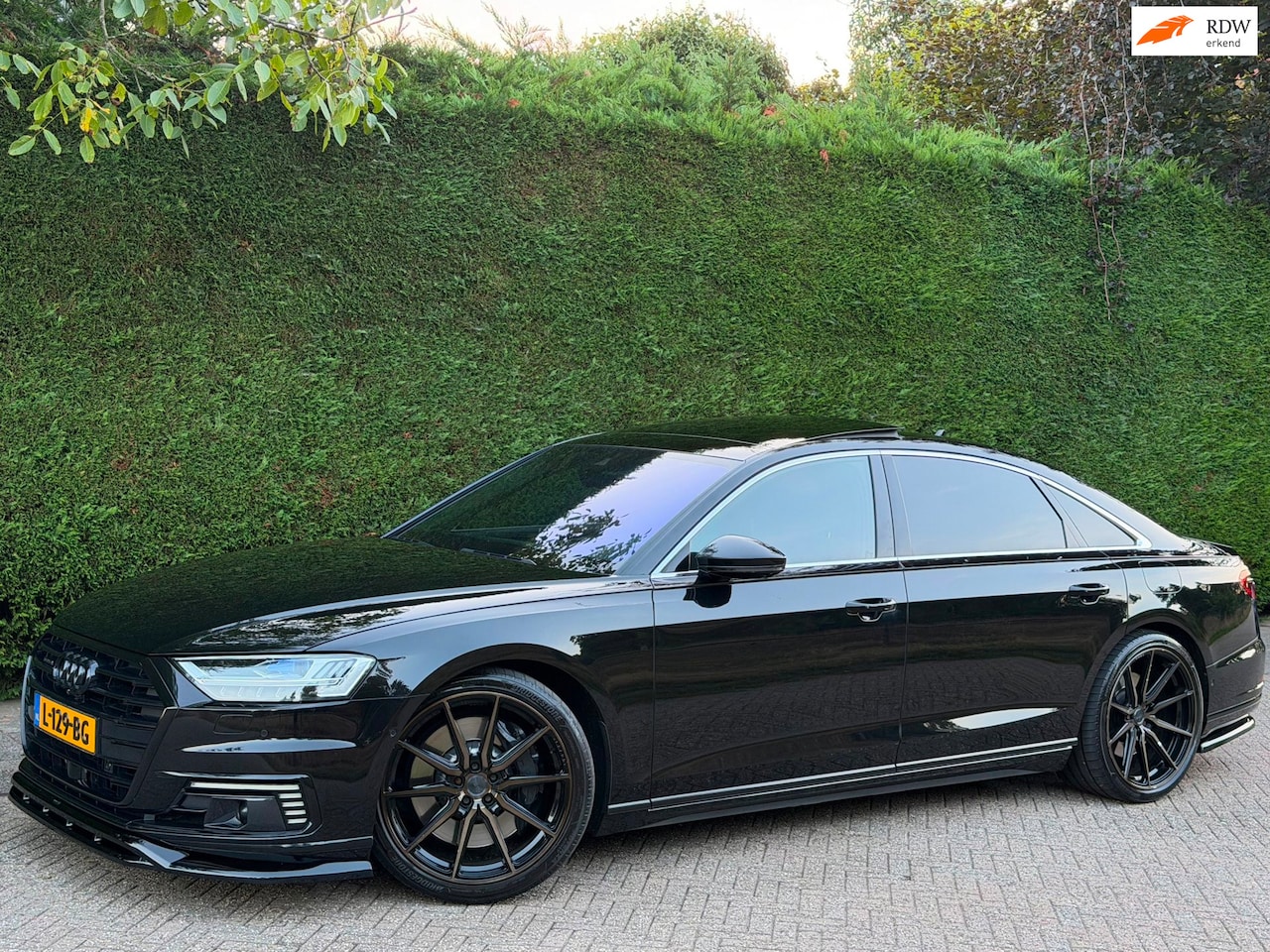 Audi A8 - 60 TFSI e quattro RIJDNIEUW/NIEUWSTAAT/BOMVOL/GARANT - AutoWereld.nl