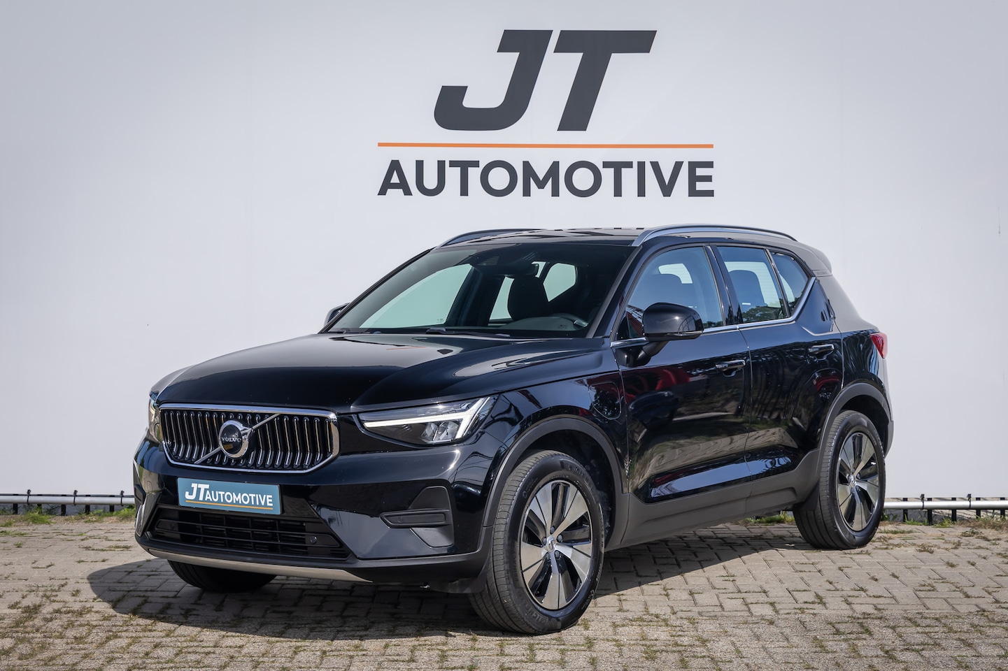 Volvo XC40 - 1.5 T4 Core Bright plug in hyb camera | Pdc | Carplay | Cruise control | lane assist | Ele - AutoWereld.nl