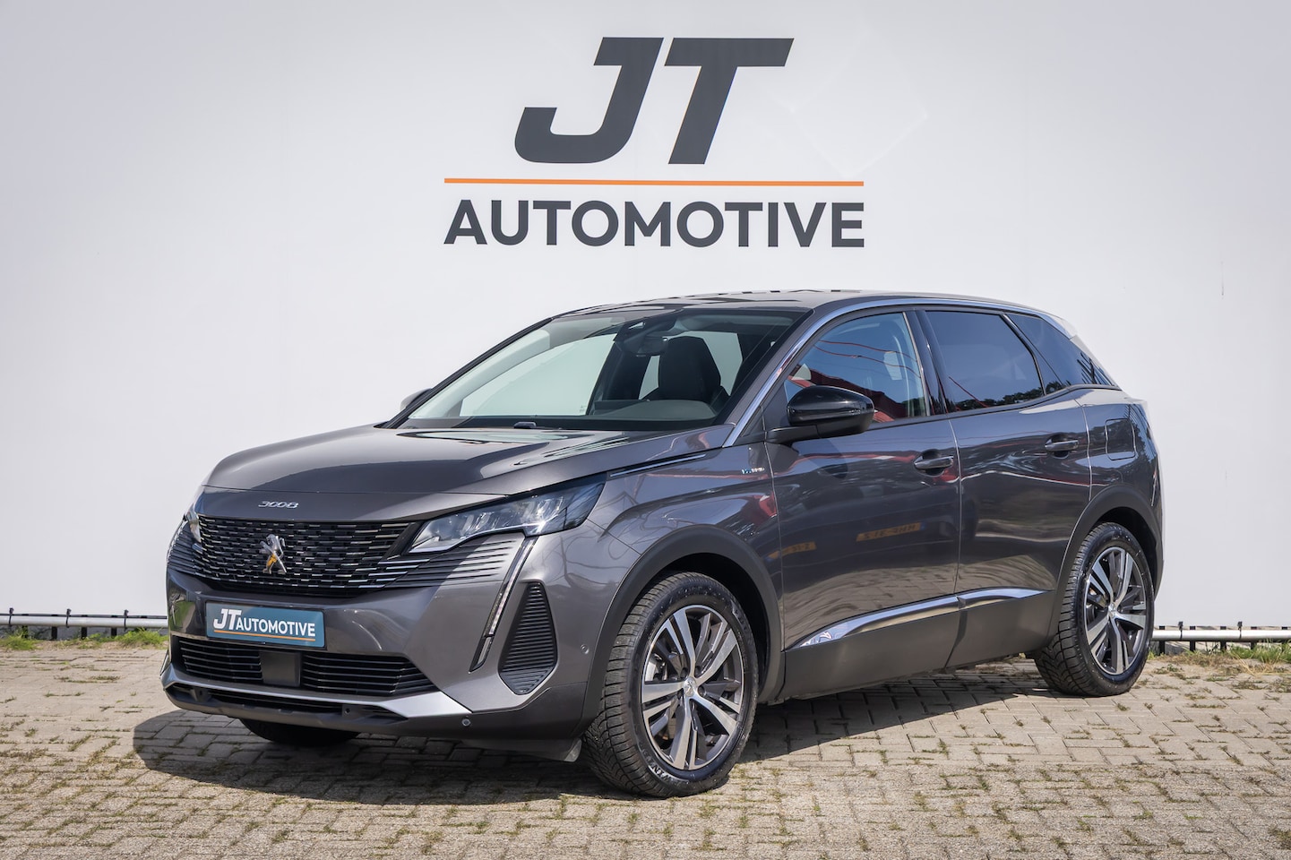Peugeot 3008 - 1.6 Allure plug in hyb Trekhaak | 360 camera | Half ledere bekleding | Carplay | Lane assi - AutoWereld.nl