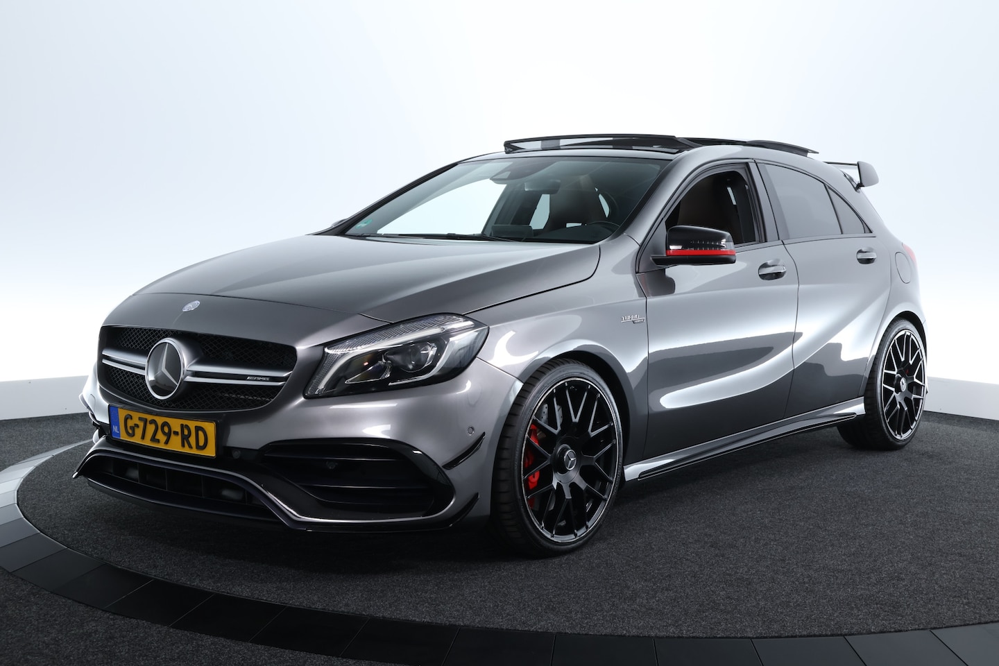 Mercedes-Benz A-klasse - AMG 45 4MATIC 380PK|PANO|CAMERA|ACC|HARMANKARDON|MEMORY|LEDER|+++ - AutoWereld.nl