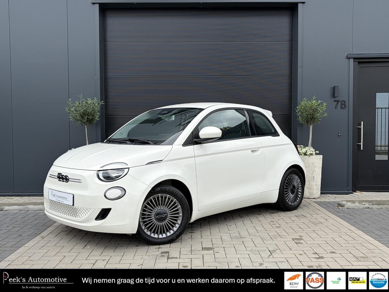 Fiat 500 - Icon 42 kWh | Clima | Cruise | Carplay | Draadloze telefoonlader | Navigatie | 93.6% SoH | - AutoWereld.nl