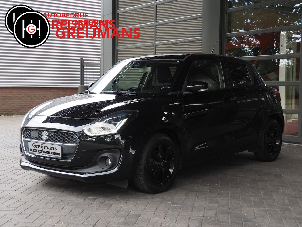 Suzuki Swift - 1.0 Stijl | Navi | stoelverwarming | Adapt Cruise | Rijklaar - AutoWereld.nl