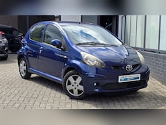Toyota Aygo - 1.0-12V Sport Airco, Lichtmetaal, Nieuwe Koppeling, All Weather, Nette auto