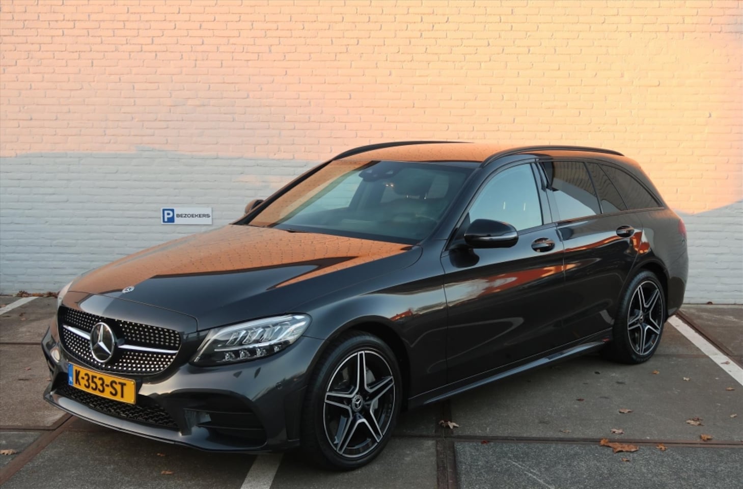 Mercedes-Benz C-klasse Estate - C300 e 320pk 9G-TRONIC Business Solution AMG Limited I Elec. inkl. trekhaak I ACC I Stoelv - AutoWereld.nl