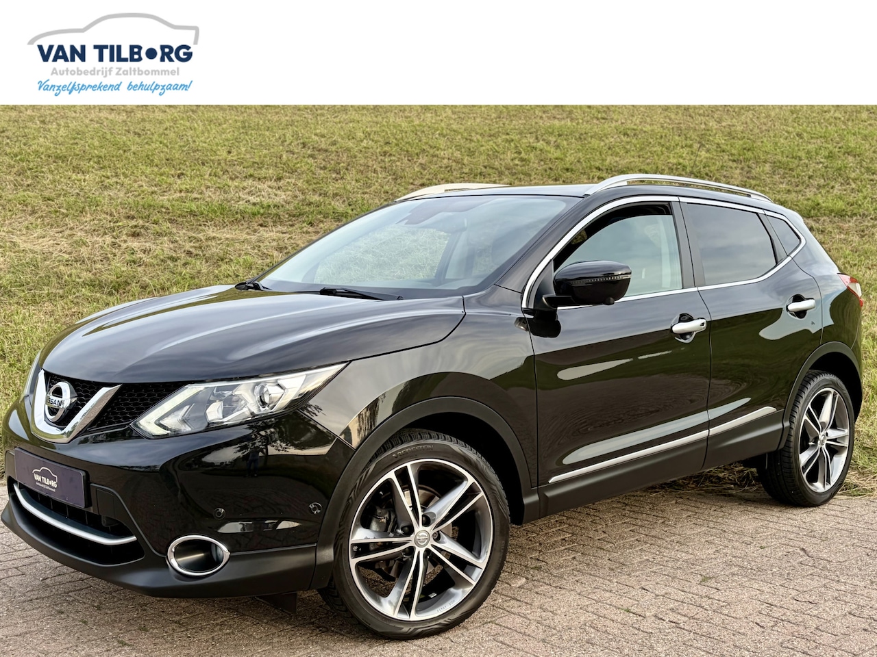 Nissan Qashqai - 1.2 Tekna Orig. NL Auto | NAP | 2e Eigenaar | Navi | 360 Camera | Panoramadak | Full Optio - AutoWereld.nl