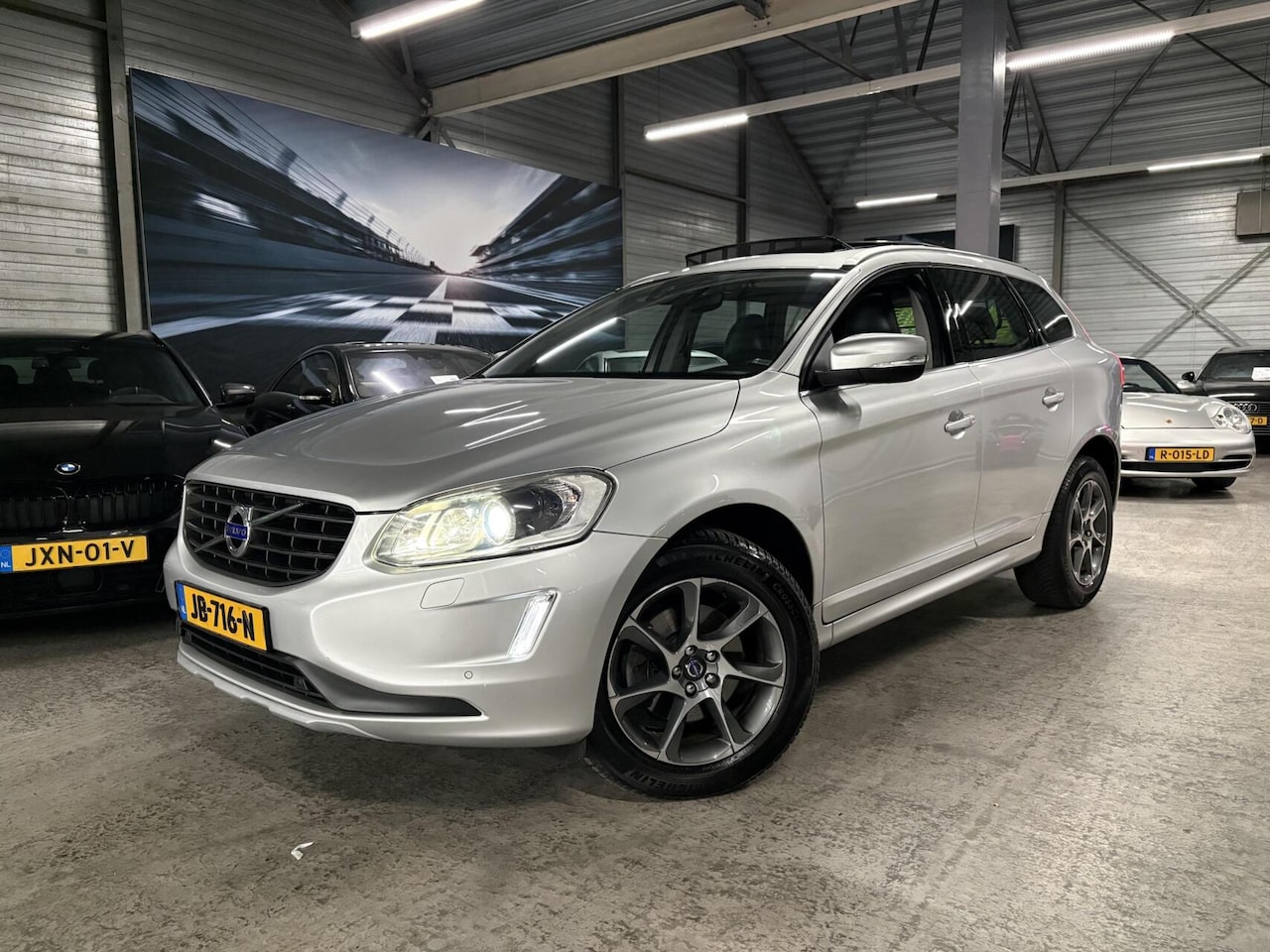 Volvo XC60 - 2.0 T5 Ocean Race 245PK|Trekhaak|Leder|Pano|Cruise| - AutoWereld.nl