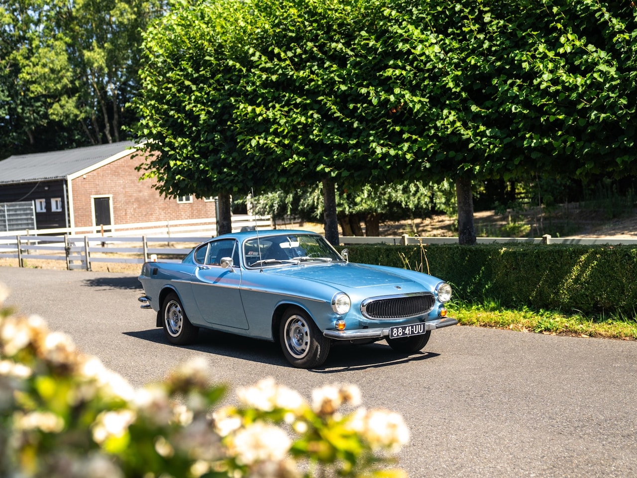 Volvo P1800 - E - AutoWereld.nl