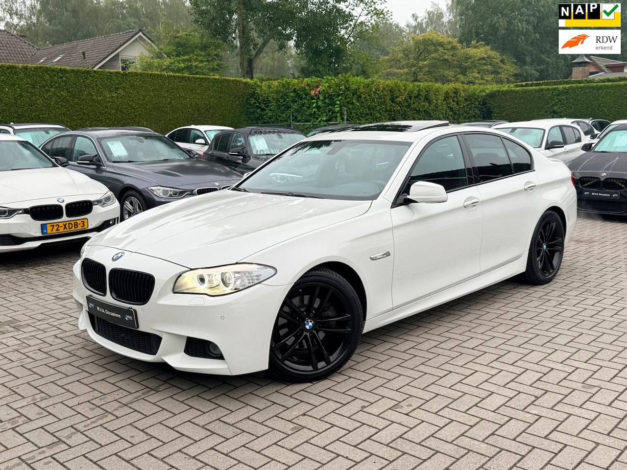 BMW 5-serie - 520i High Executive M Sport|Nieuwe Ketting|19 inch M|Navi|Climate control|Cruise control|L - AutoWereld.nl