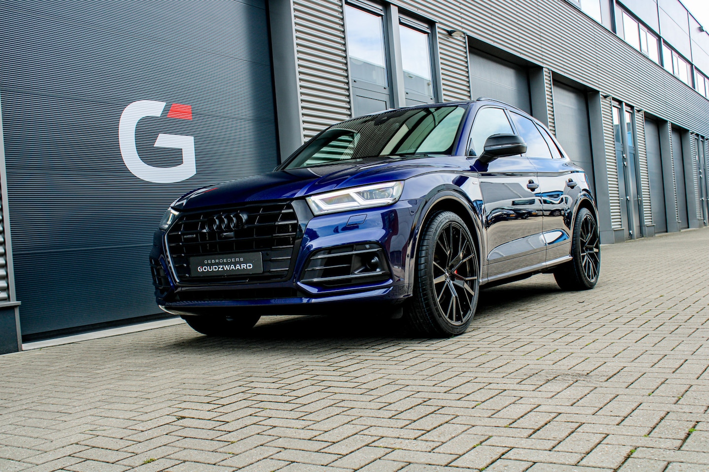 Audi Q5 - 55 TFSI e quattro Competition | Luchtvering | Pano | Top View | Trekhaak | B&O | Memory | - AutoWereld.nl