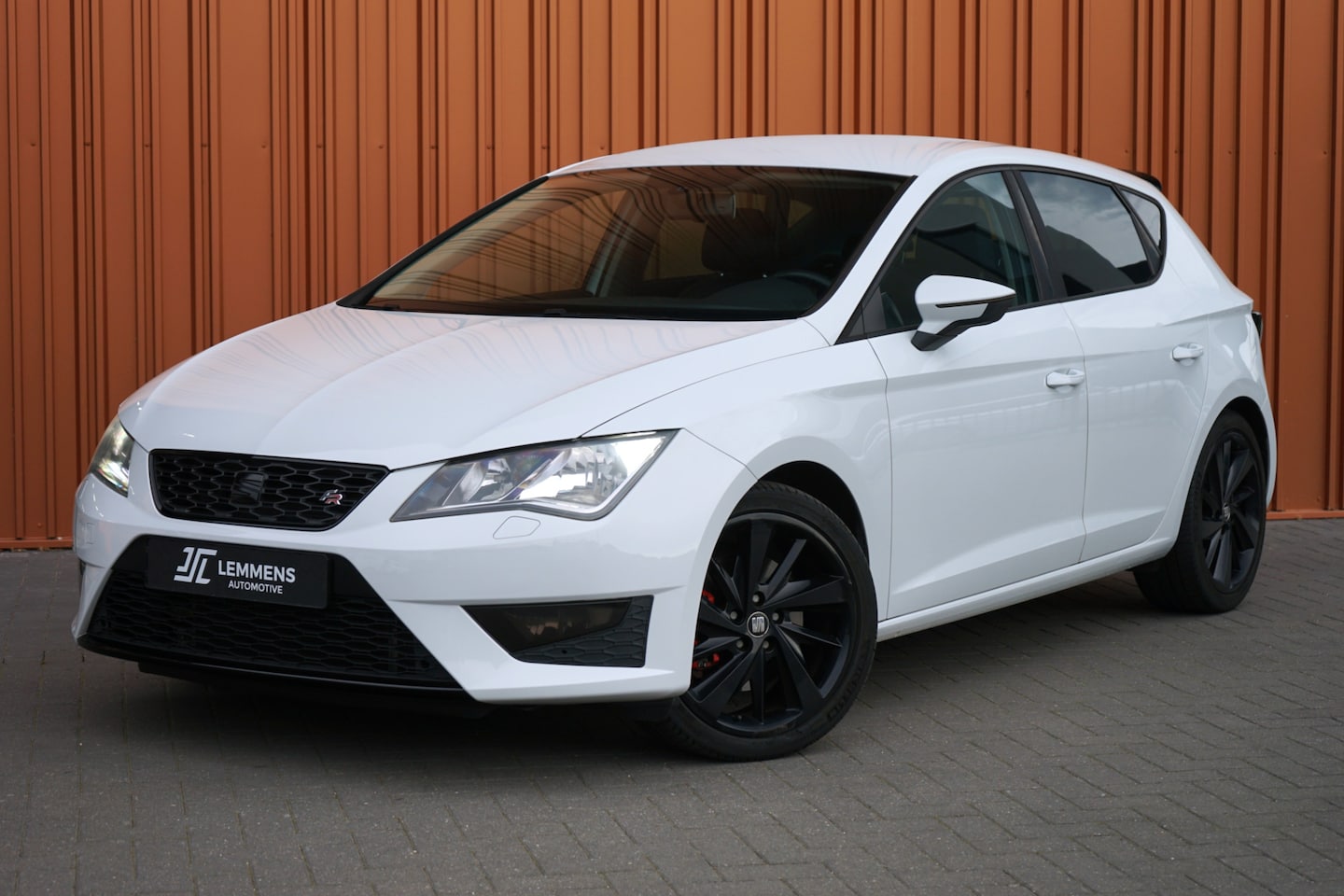 SEAT Leon - FR 1.8 TSI 180PK DSG Clima Sfeerv. Cruise Elektr.spiegels - AutoWereld.nl