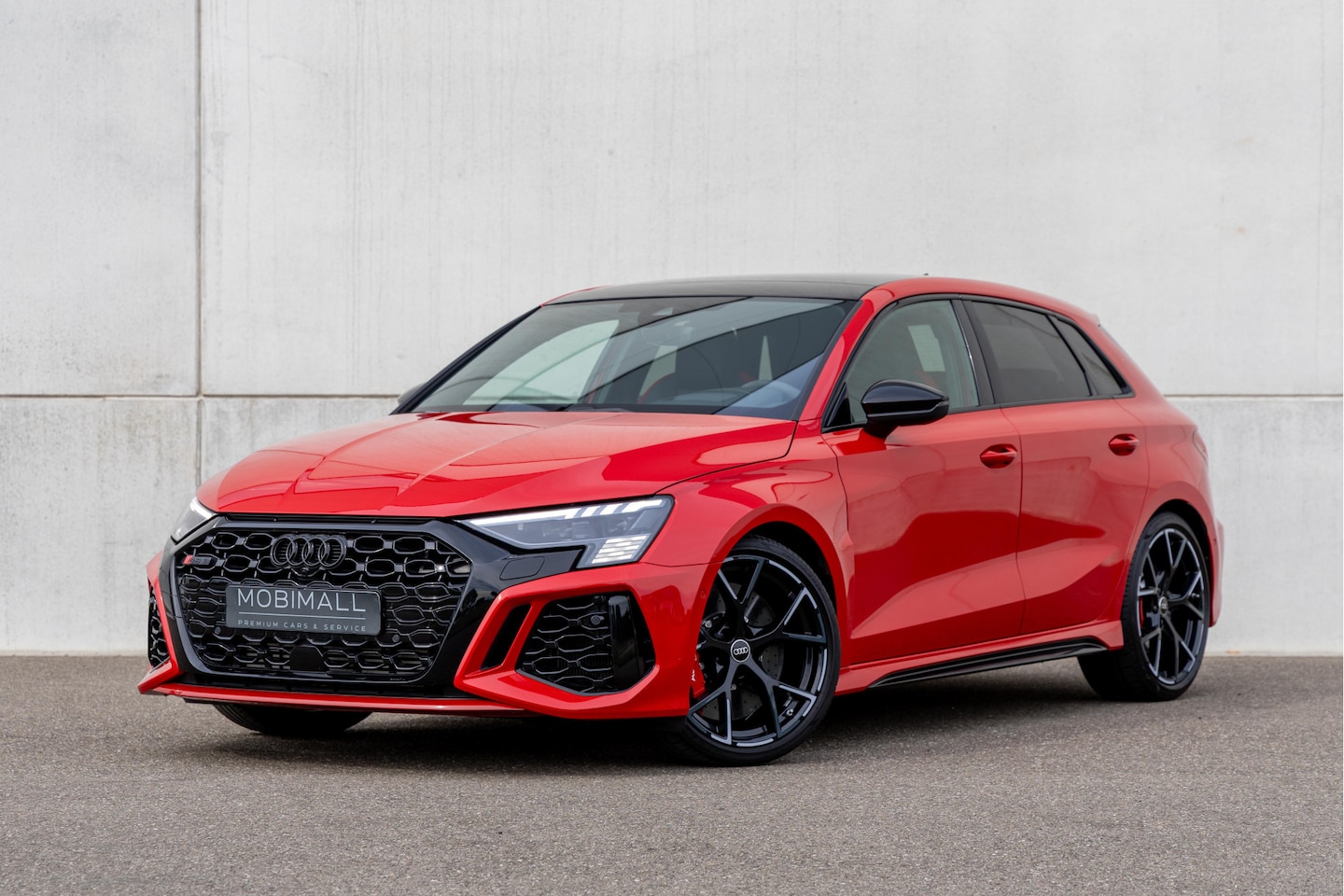 Audi A3 Sportback - 2.5 TFSI RS 3 Quattro / Keramisch / Pano / Headup / RS Dynamic pakket / Matrix / keyless / - AutoWereld.nl